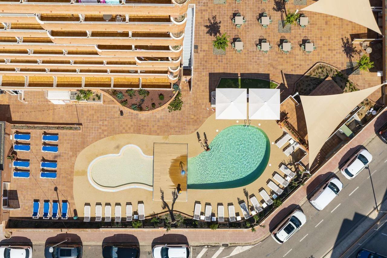 Отель Prestige Sant Marc Росас Экстерьер фото